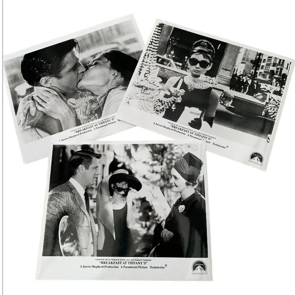 Audrey Hepburn Breakfast at Tiffany's Memorabilia includes Copy of Script And CD - Picture 5 of 6